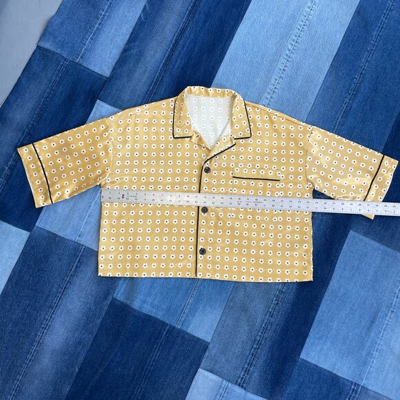 Gold Daisy PJ Crop with Black Piping - Picture 6 of 8